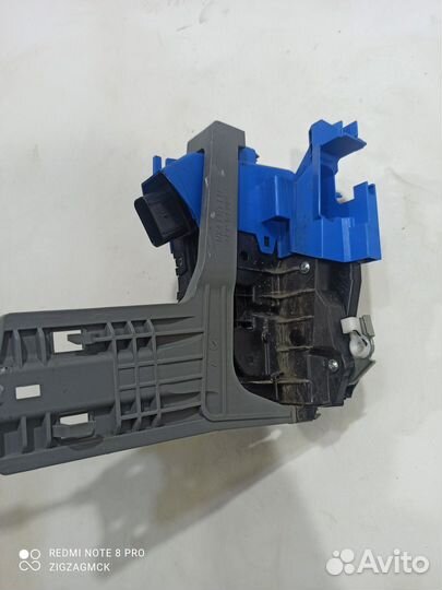 Замок двери передний левый (Hyundai Tucson IV)