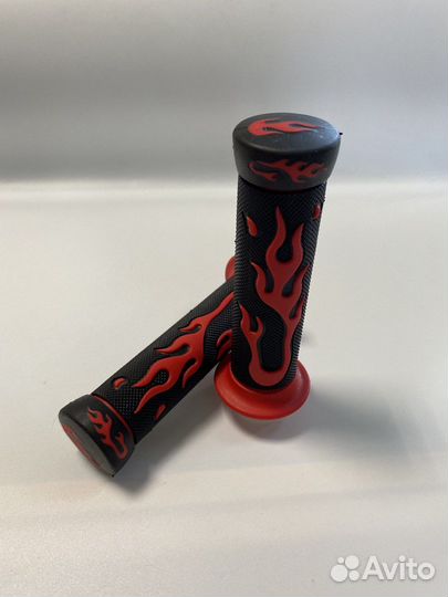 Грипсы fiery RED 5209