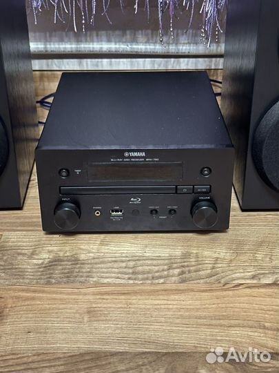 Стереосистема Yamaha Blu-Ray Disc BRX-750