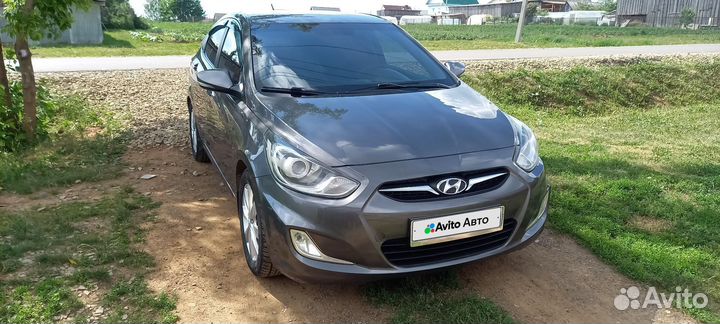 Hyundai Solaris 1.6 AT, 2012, 218 000 км