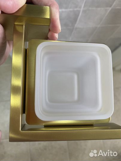 Подстаканник для зубных щеток, подвесной