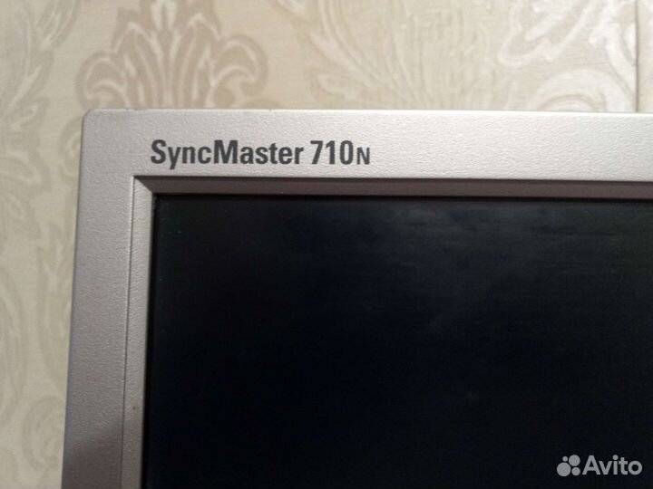 Монитор ЖК 19