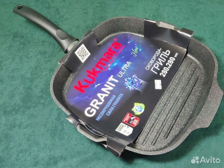 Сковорода-гриль Kukmara литая с ручкой 28см