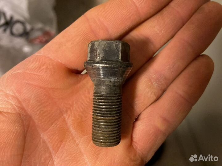 Колесные болты, гайки BMW WV Ford