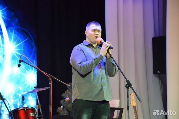 Певец вокалист