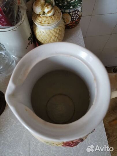 Глиняный кувшин