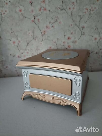 Музыкальная шкатулка с балериной