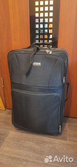 Чемодан на колесах