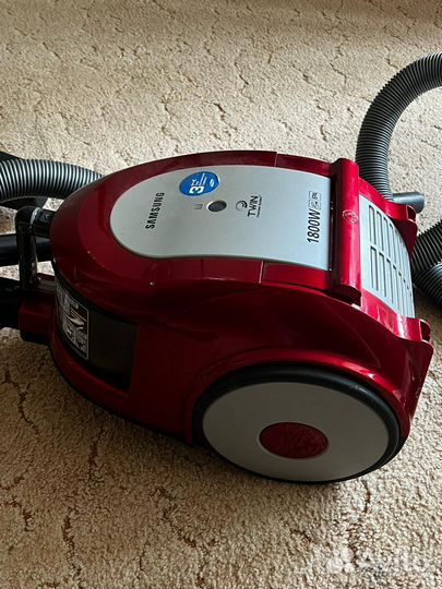 Пылесос Samsung/пылесос zanussi