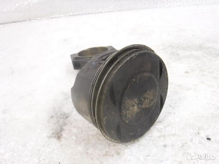 Поршень с шатуном