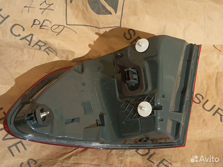 Фонарь задний левый на бмв Ф-10 дорестайлинг