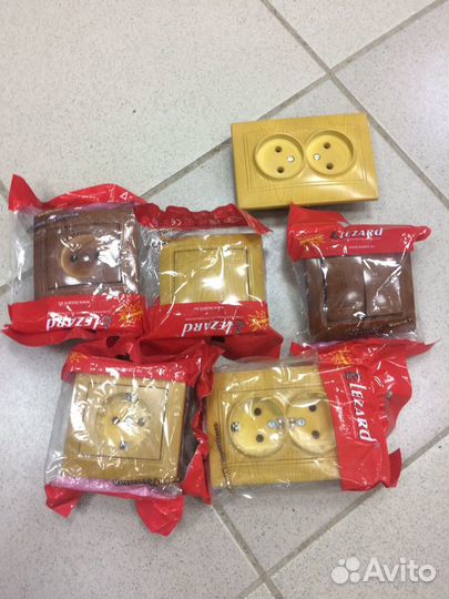 Розетка Lezard (керамика)