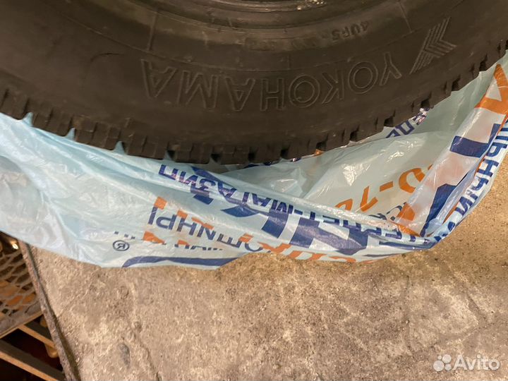 Yokohama 704R 225/65 R17