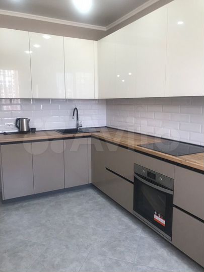 2-к. квартира, 64 м², 7/10 эт.