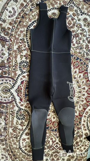 Костюм для дайвинга