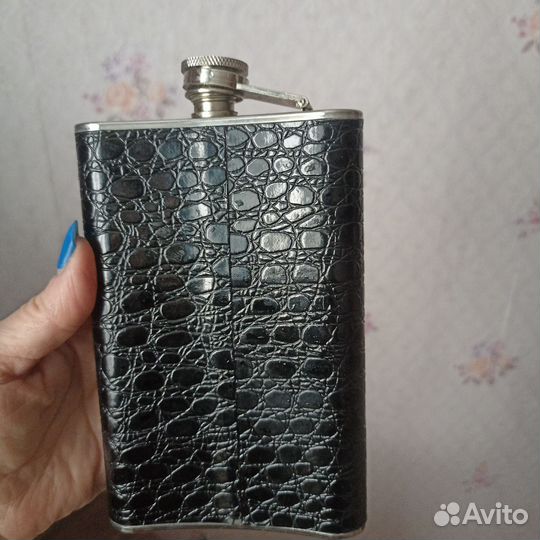 Фляжка дорожная для горячительных напитков