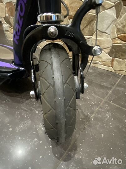 Электросамокат Razor power core E100