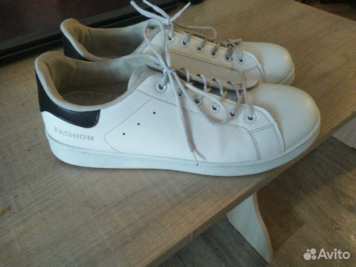 Продам кросовки