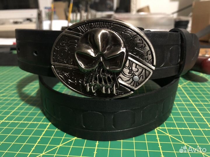 Мужской кожаный ремень