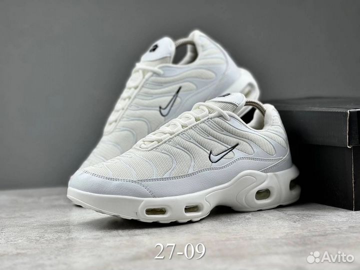 Кроссовки белые nike air max tn