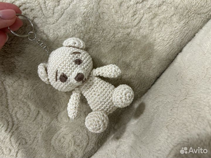 Брелок мишка-малышка Амигуруми