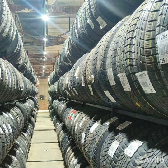 Goodyear Vector 4Seasons SUV 225/45 R17 94L