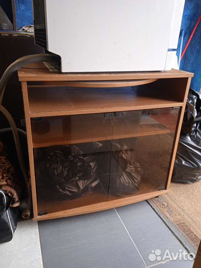 Тумба под телевизор