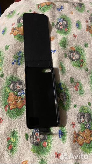 Чехол на телефон