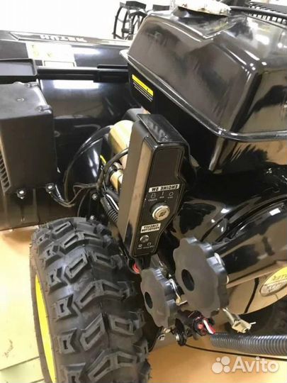 Снегоуборщик Huter SGC 8100