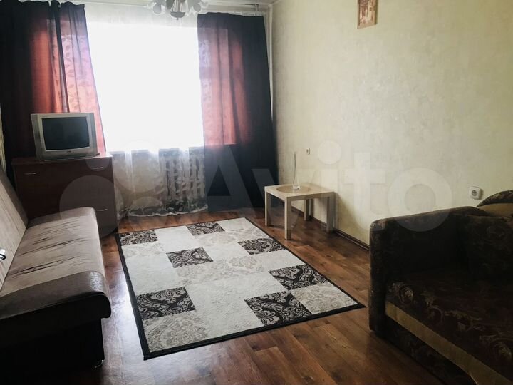 2-к. квартира, 58 м², 8/17 эт.