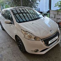 Peugeot 208 1.6 AT, 2013, 141 000 км, с пробегом, цена 1 000 000 руб.