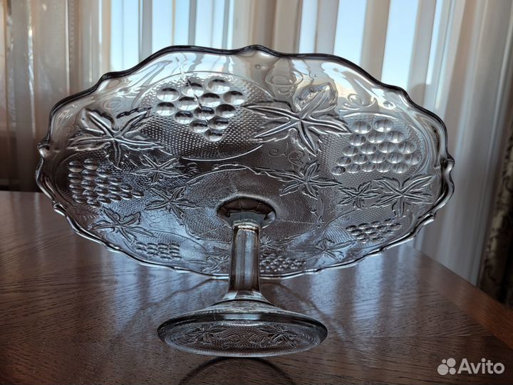 Ваза на ножке