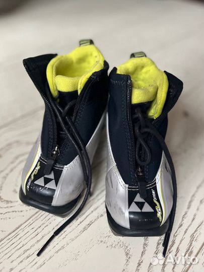 Лыжные ботинки fisher 26 размер