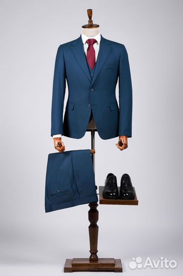 Мужской костюм