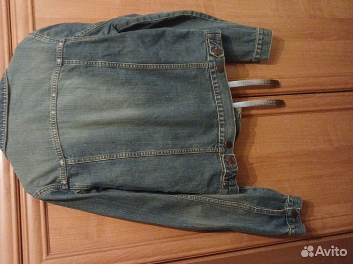 Джинсовая куртка