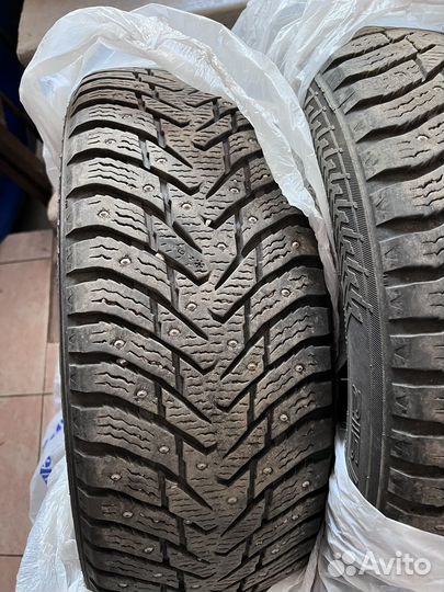 Nokian Tyres Hakkapeliitta 8 SUV 215/60 R17 100T