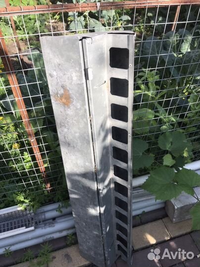 Кормушка навесная для птиц