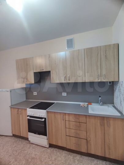 2-к. квартира, 54 м², 3/12 эт.