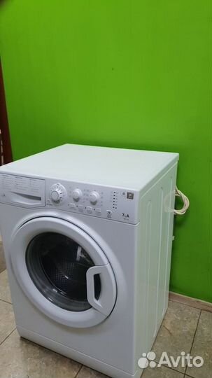 Стиральная машина Hotpoint Ariston WML708 на 7кг