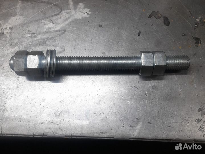 Шпилька м30х350