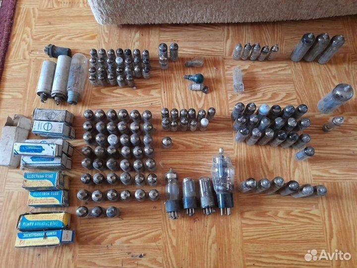 Электронные радиолампы (ассортимент)