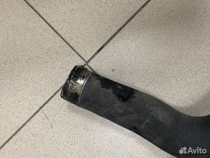 Патрубок интеркулера Bmw 5 touring N47N 2011