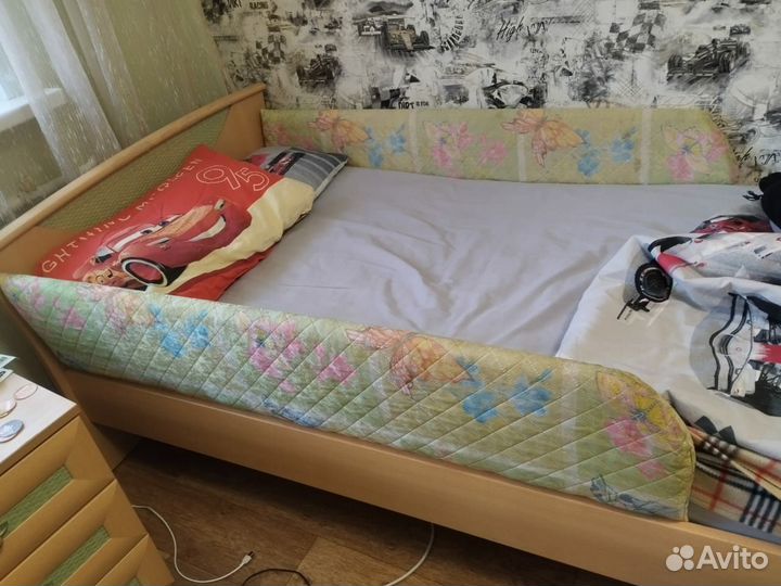 Бортики на детскую кроватку