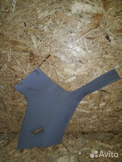 Обшивка стойки Opel Zafira A05 Z16XEP 2007