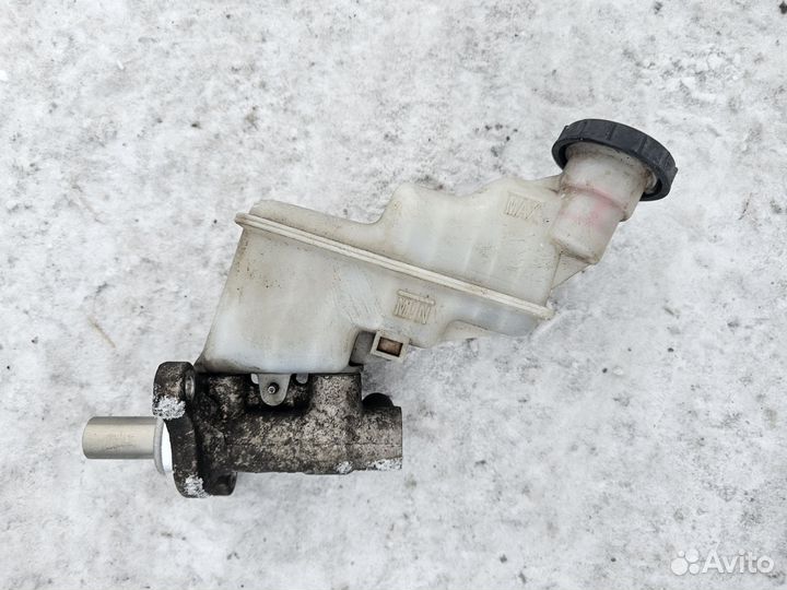 Главный тормозной цилиндр hyundai solaris 2014