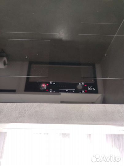 Индукционная варочная панель Hotpoint ariston