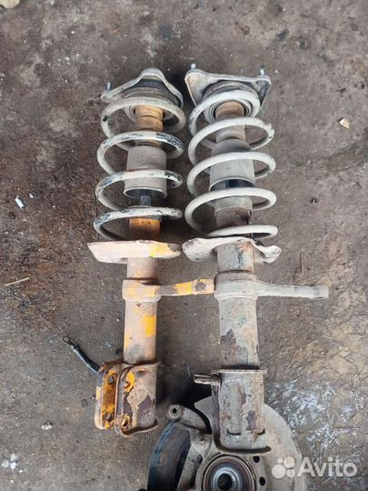 Передние амортизаторы LADA granta седан в сборе