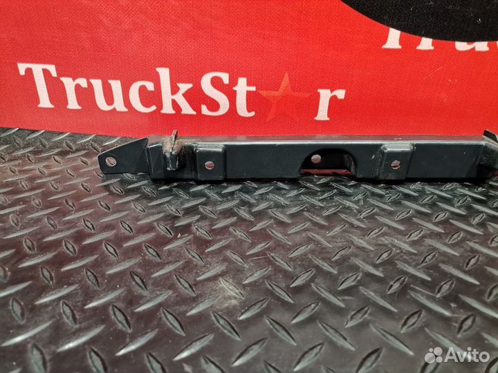 Накладка корпуса подножек левая Volvo FH