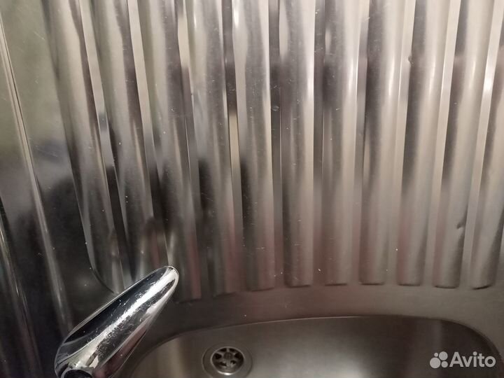 Раковина мойка на кухню бу с краном