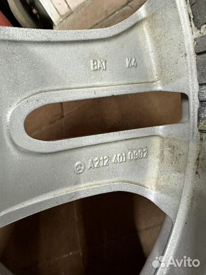 Колеса Mercedes зима шипы nokian 225/55R17 ориг